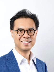 Photo of Dr Reginald Liew